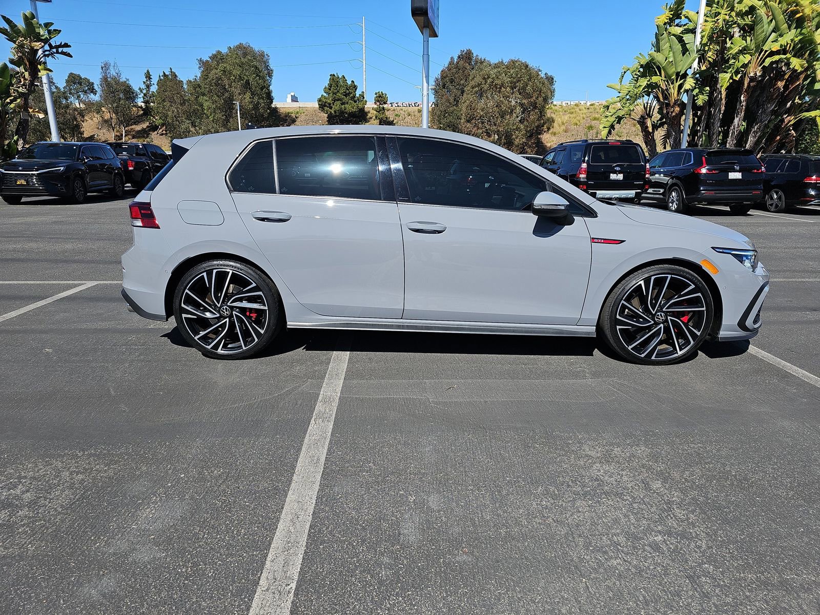Used 2022 Volkswagen GTI Autobahn image 4