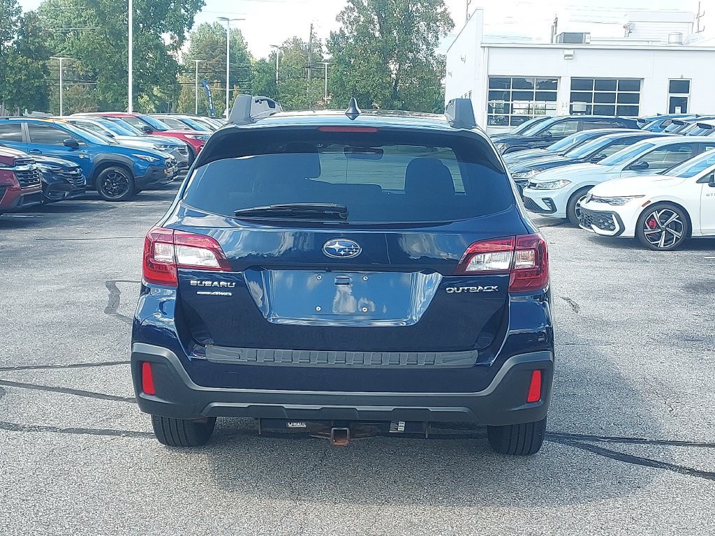 Used 2018 Subaru Outback 2.5i Premium AWD/4WD image 6