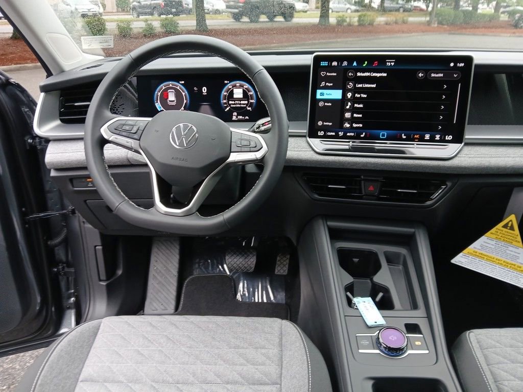 New 2025 Volkswagen Tiguan S w/ 18" Wheel Package image 13