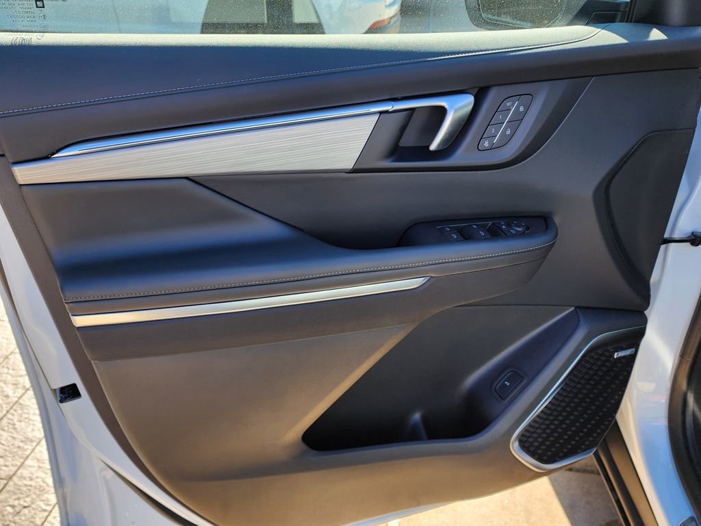 New 2026 Buick Enclave Preferred w/ Power Package image 13