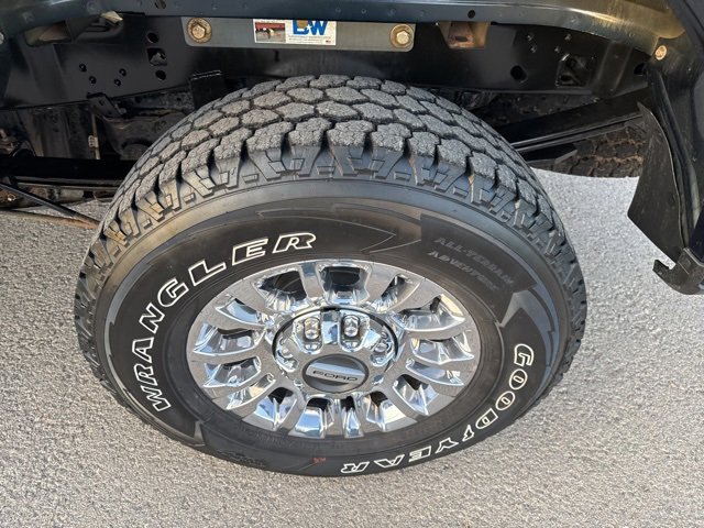 Used 2022 Ford F250 XLT w/ XLT Premium Package image 5