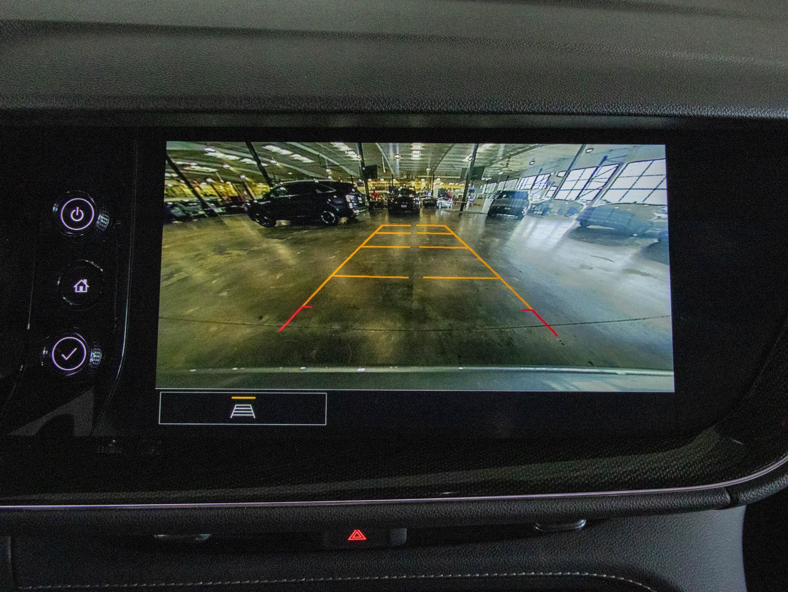 Used 2023 Buick Envision Essence image 6