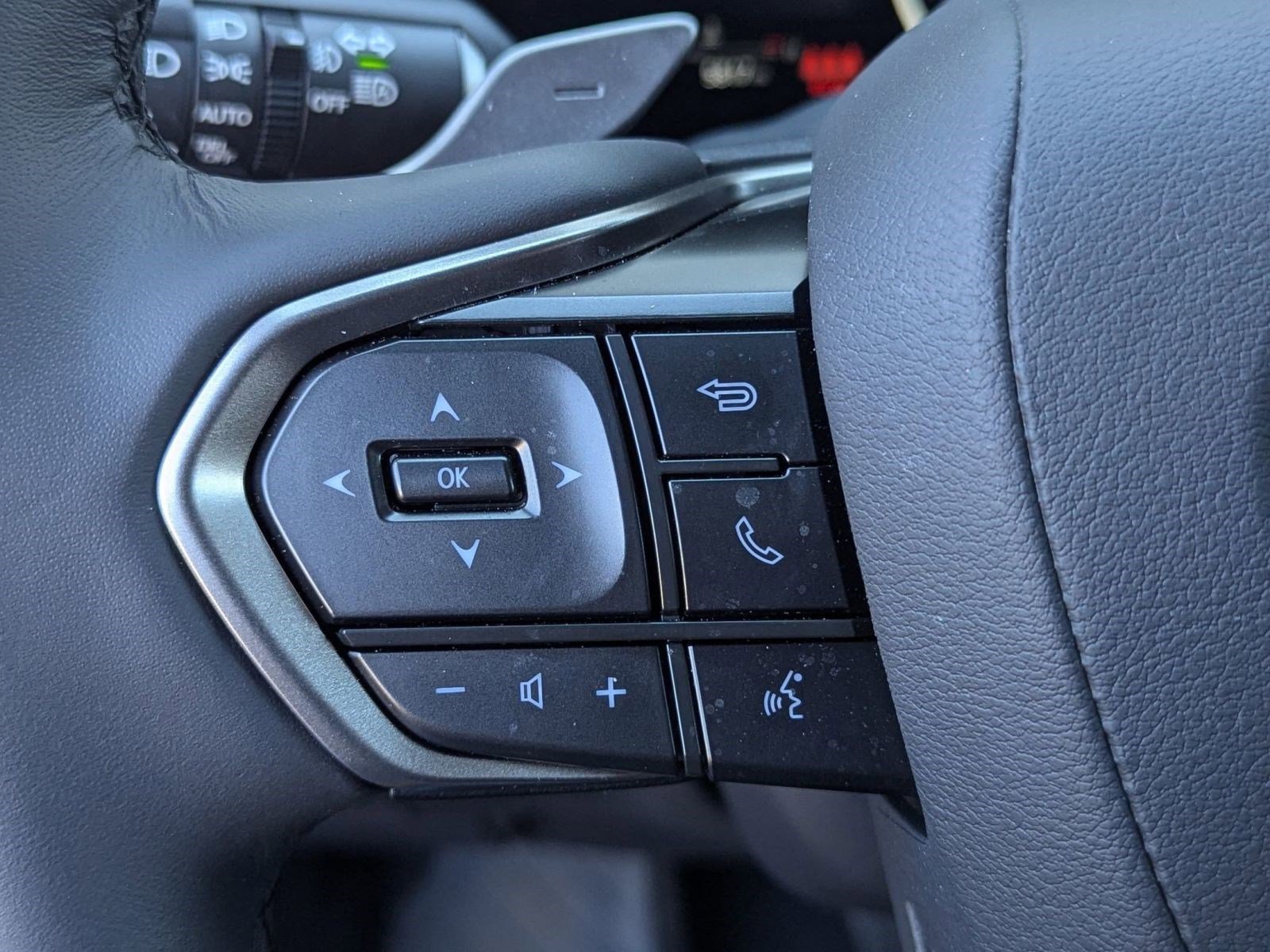 Used 2025 Lexus RX 350 Premium image 17