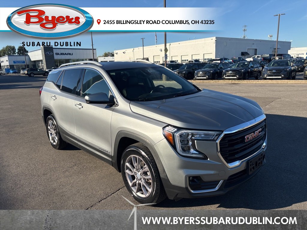Used 2024 GMC Terrain SLT image 1