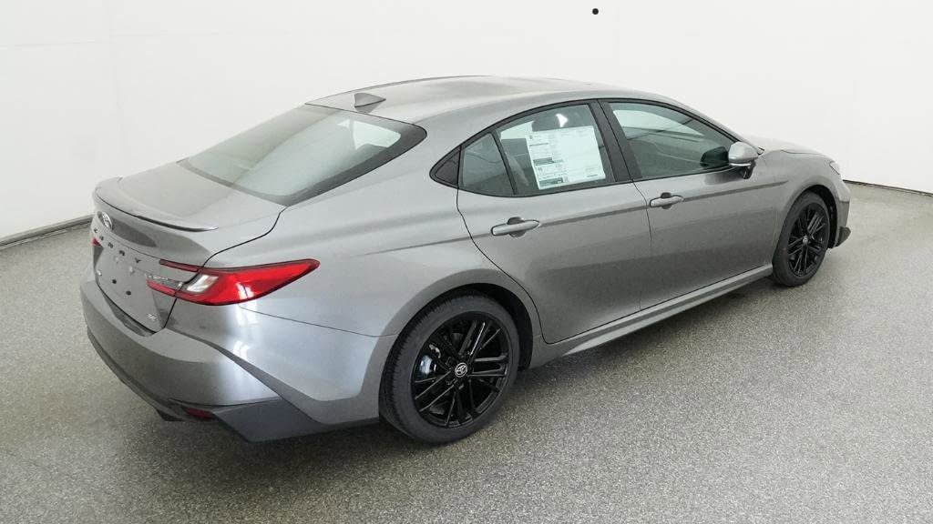 New 2026 Toyota Camry SE FWD image 9