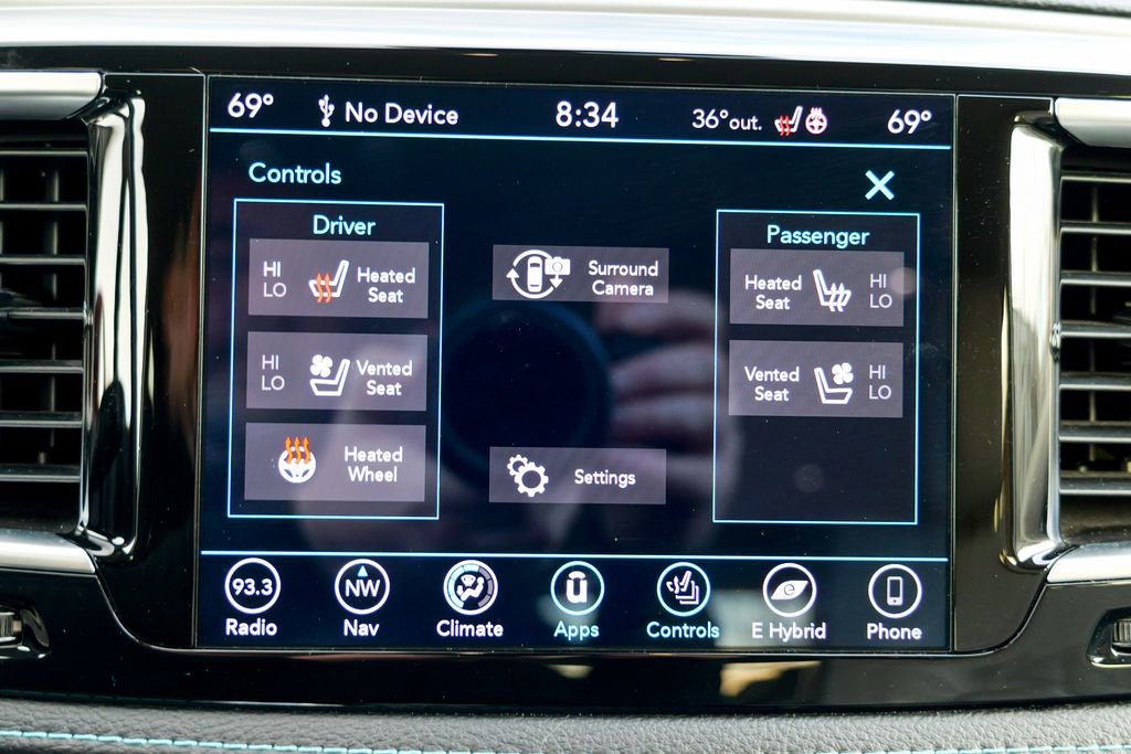 Used 2018 Chrysler Pacifica Limited w/ Advanced Safetytec Group image 56