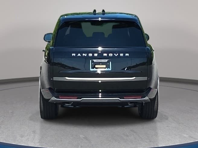 New 2026 Land Rover Range Rover Long Wheelbase SE AWD/4WD image 6