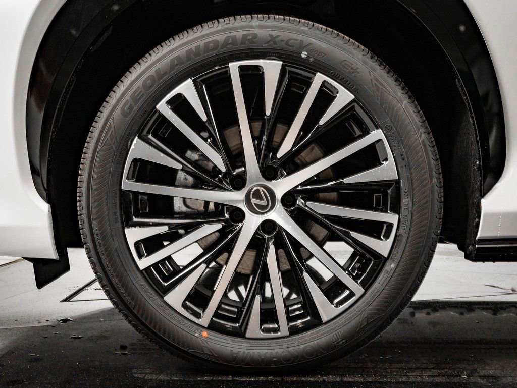 New 2026 Lexus RZ 450e AWD image 13