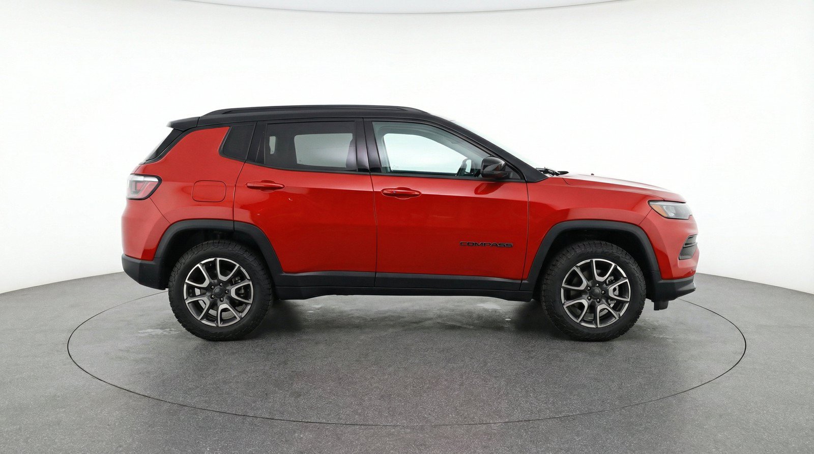 Used 2025 Jeep Compass Trailhawk AWD/4WD image 11