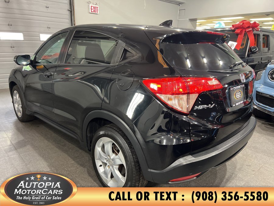Used 2017 Honda HR-V EX image 3