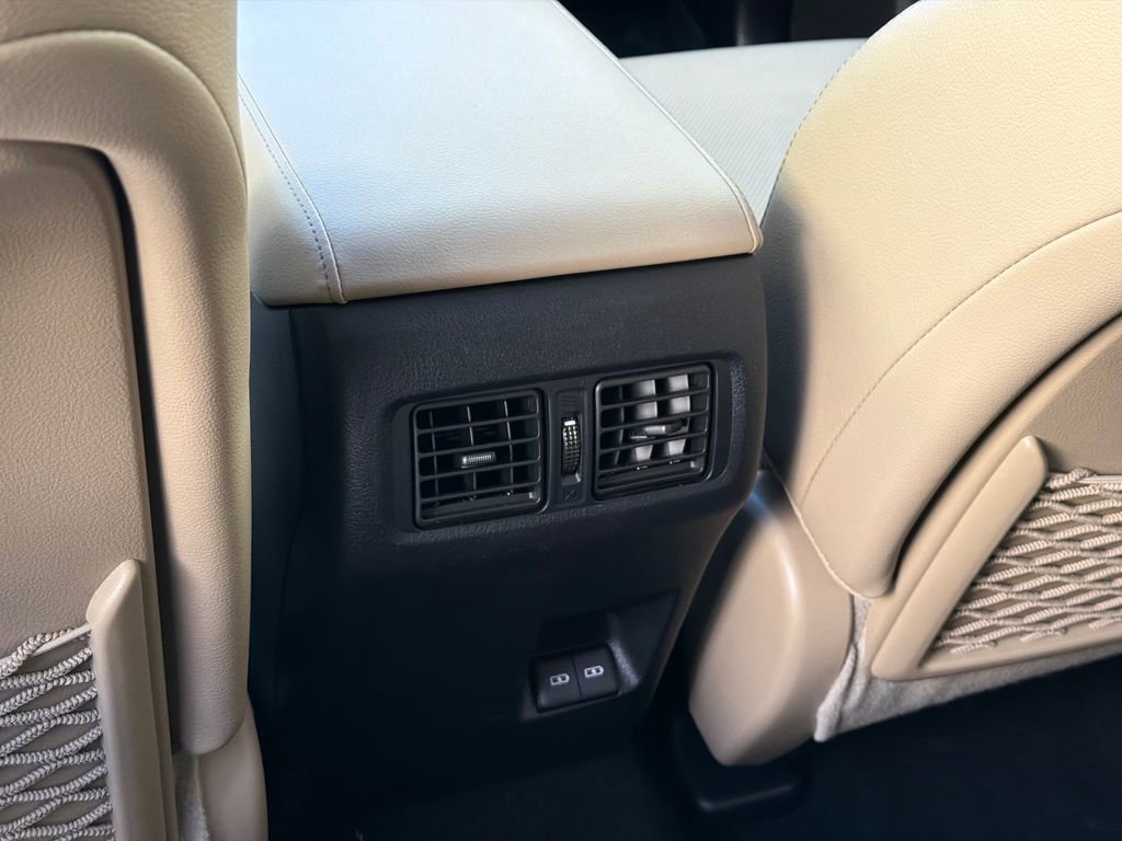 Used 2023 Toyota 4Runner Limited image 19