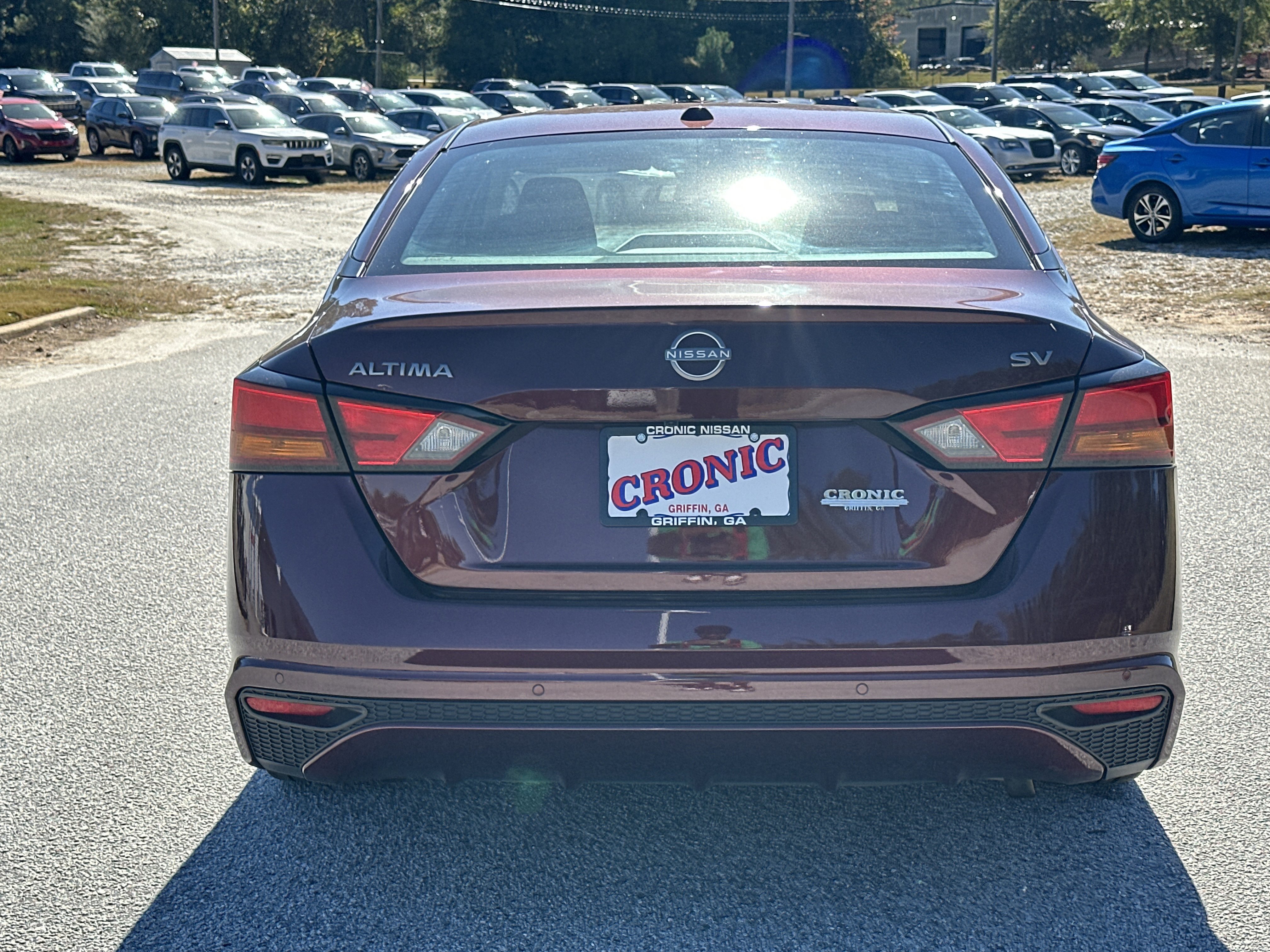 Used 2024 Nissan Altima 2.5 SV image 6