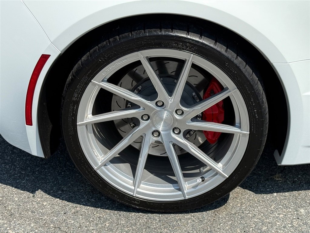 Used 2016 Chevrolet Corvette Z06 w/ 3LZ Preferred Equipment Group image 34