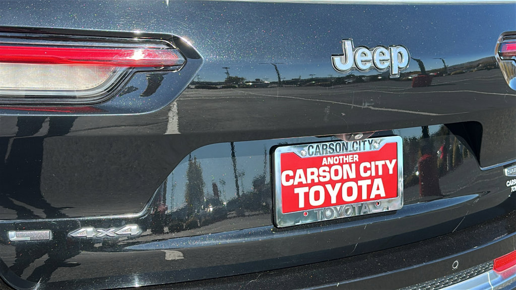 Used 2021 Jeep Grand Cherokee L Summit w/ Advanced Protech Group IV image 28