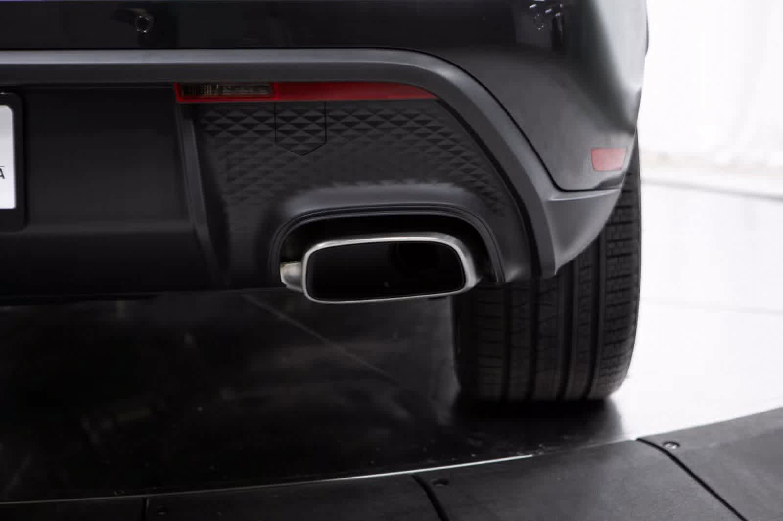 Certified 2026 Porsche Macan image 38
