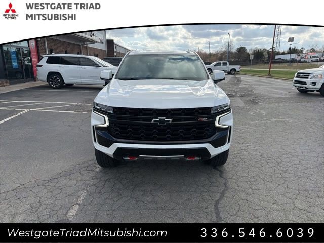 Used 2023 Chevrolet Suburban Z71 w/ Luxury Package image 2