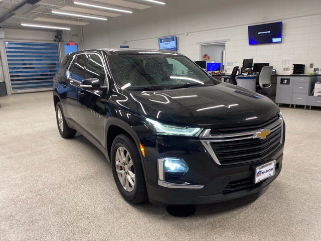 Used 2023 Chevrolet Traverse LS AWD/4WD image 3
