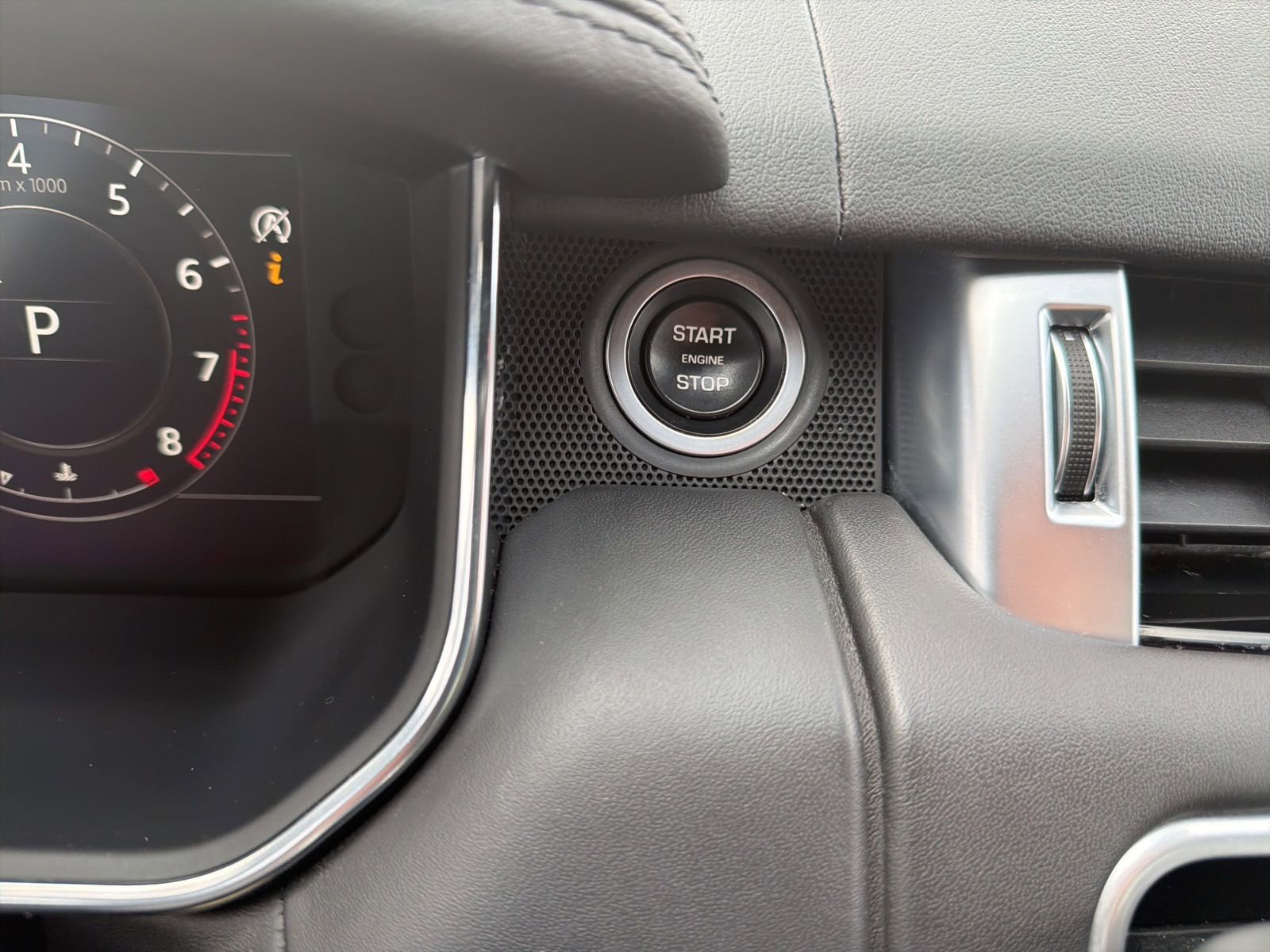 Used 2019 Land Rover Range Rover Sport Supercharged image 17