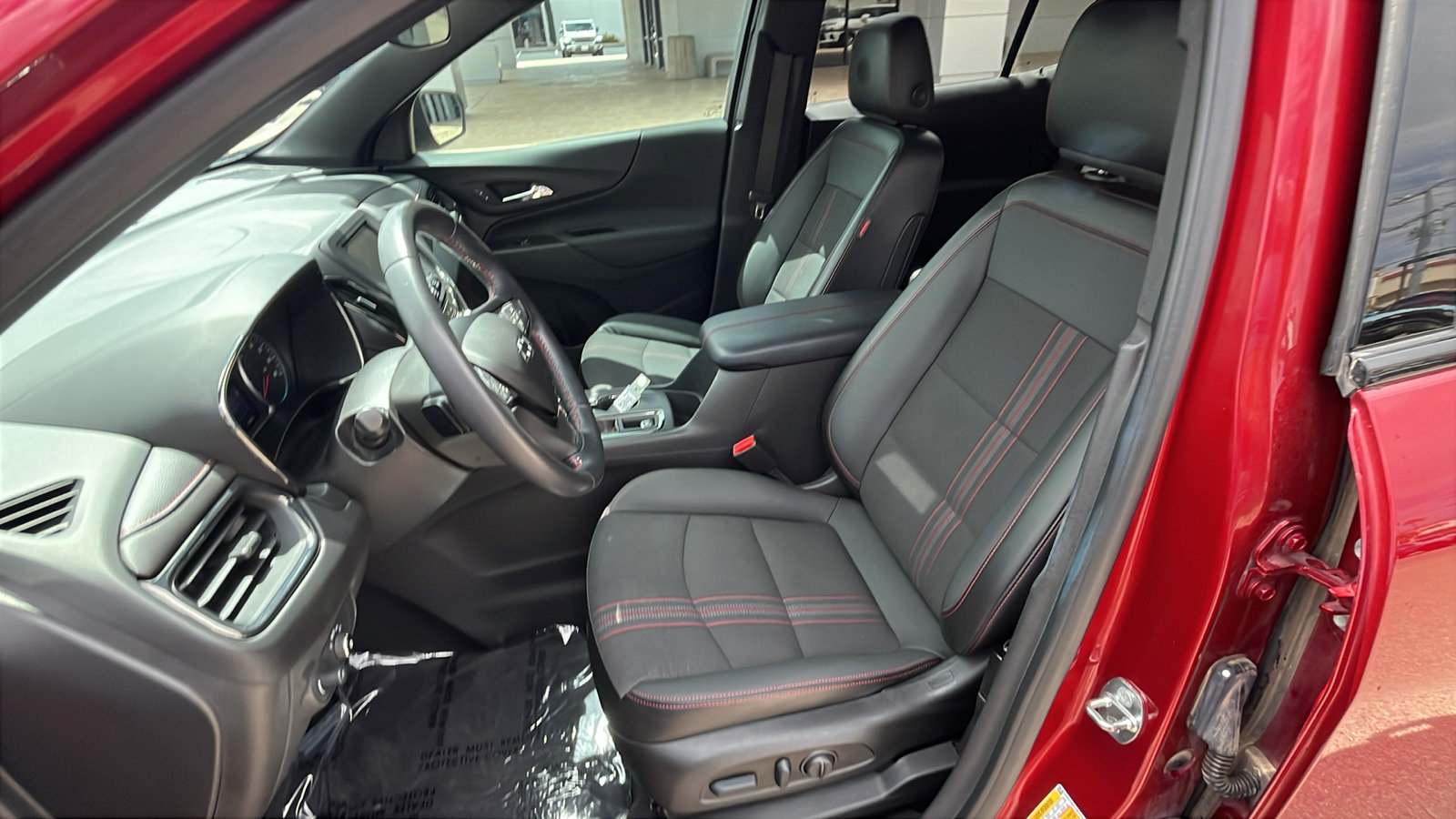Used 2022 Chevrolet Equinox RS FWD image 10
