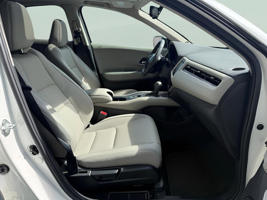 Used 2021 Honda HR-V EX-L image 13