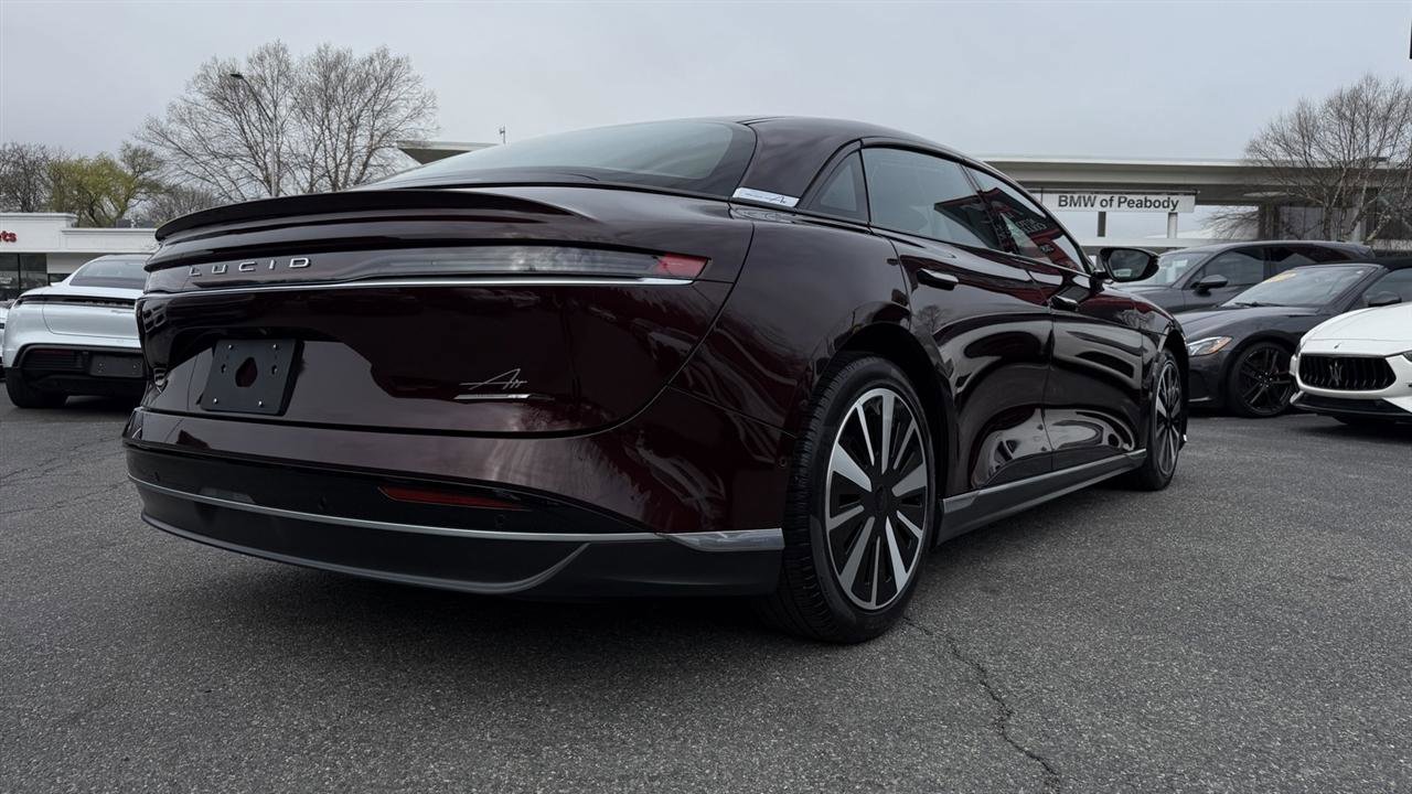 Used 2024 Lucid Air Touring image 19