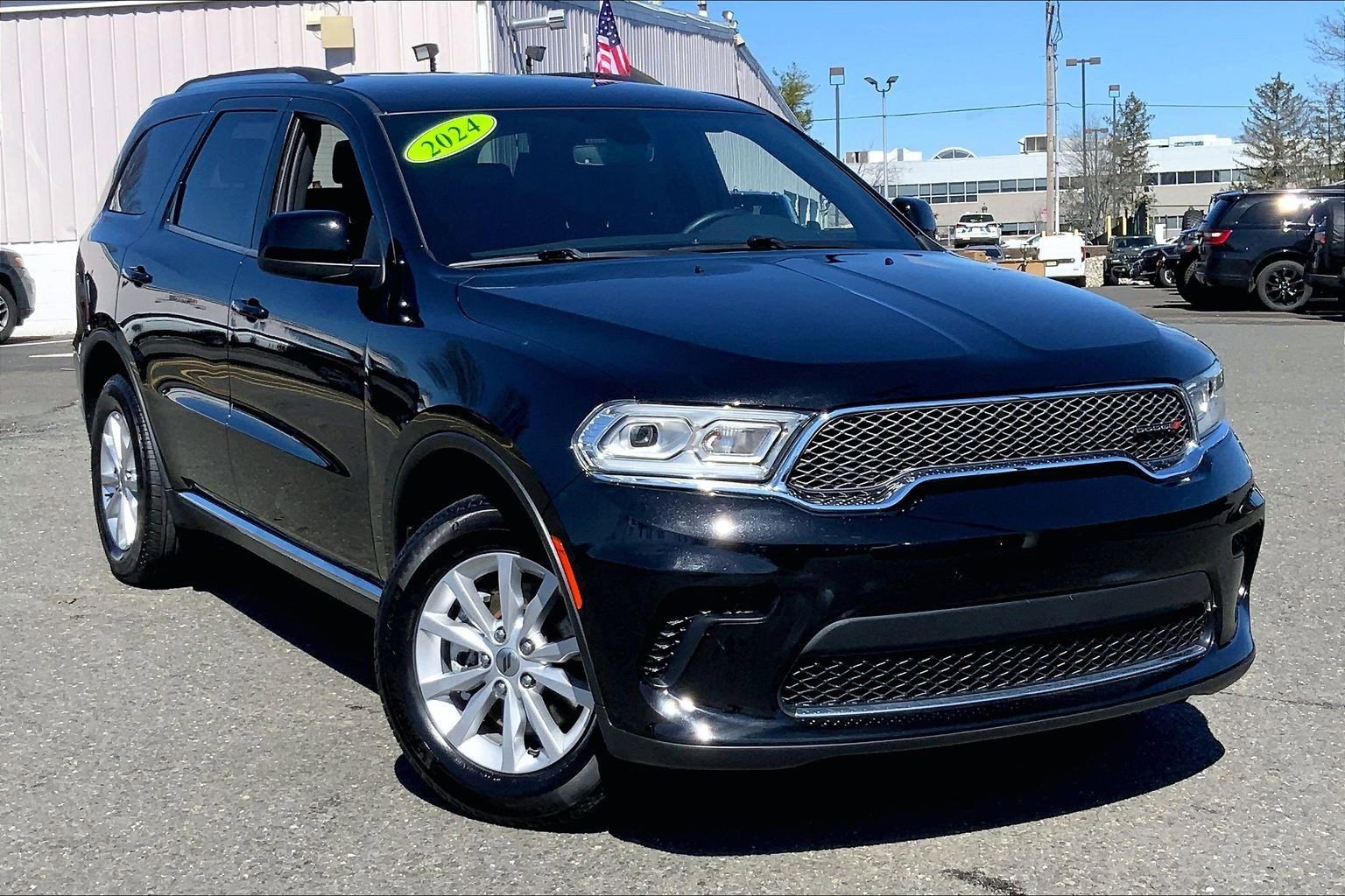 Certified 2024 Dodge Durango SXT w/ Trailer Tow Group IV image 2