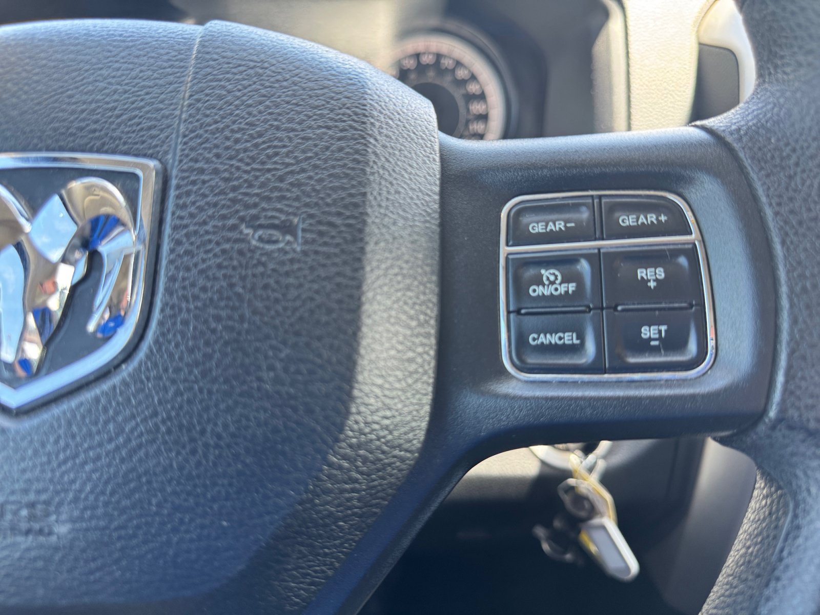 Used 2017 RAM 1500 Classic SLT RWD image 26