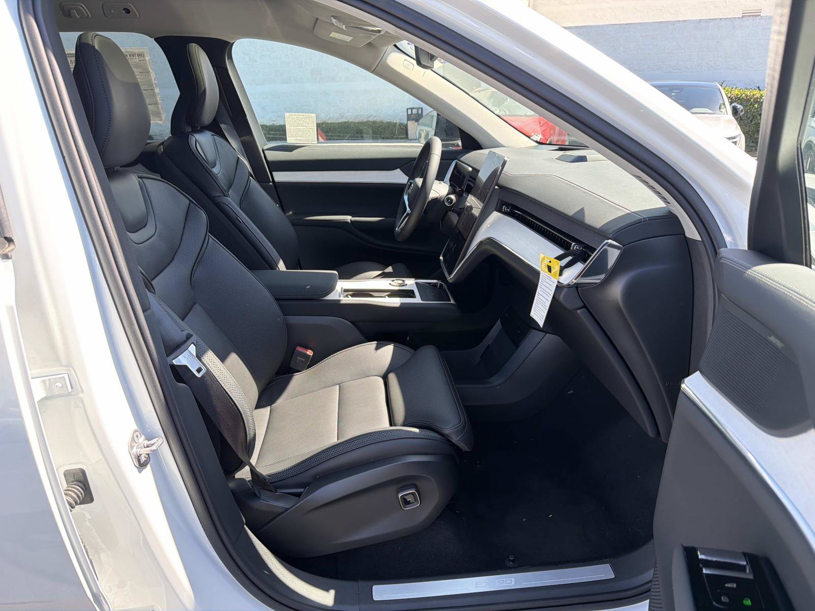 New 2026 Volvo EX90 Ultra AWD/4WD image 21