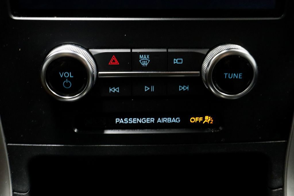 Certified 2024 Ford Edge SEL image 30