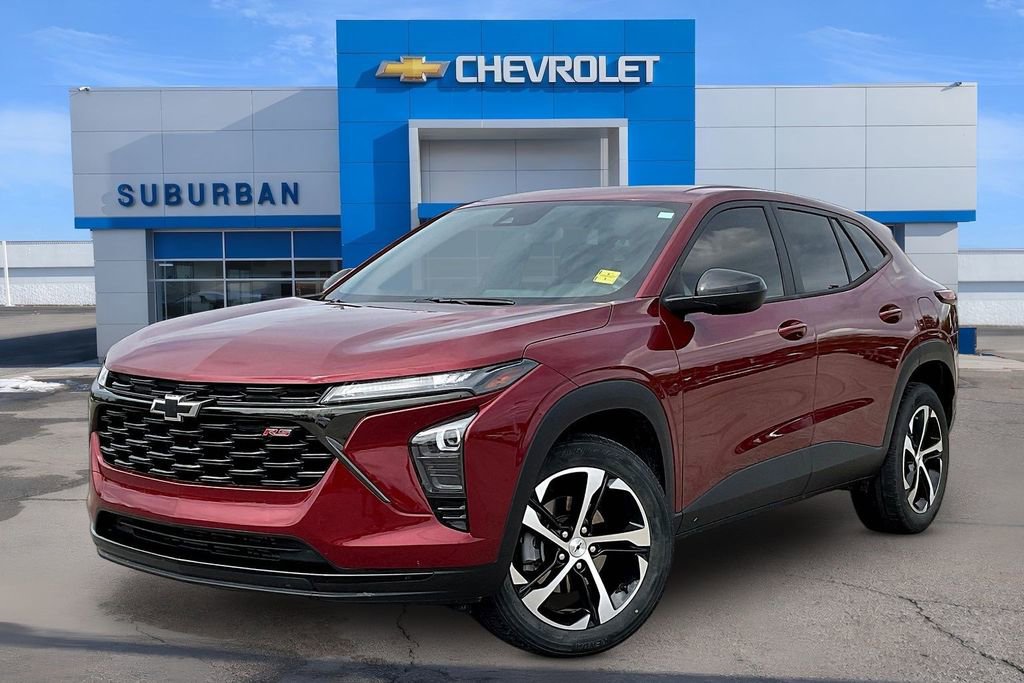 Used 2024 Chevrolet Trax RS FWD image 1