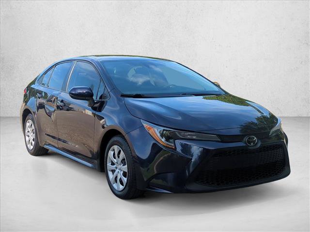Used 2022 Toyota Corolla LE FWD image 3