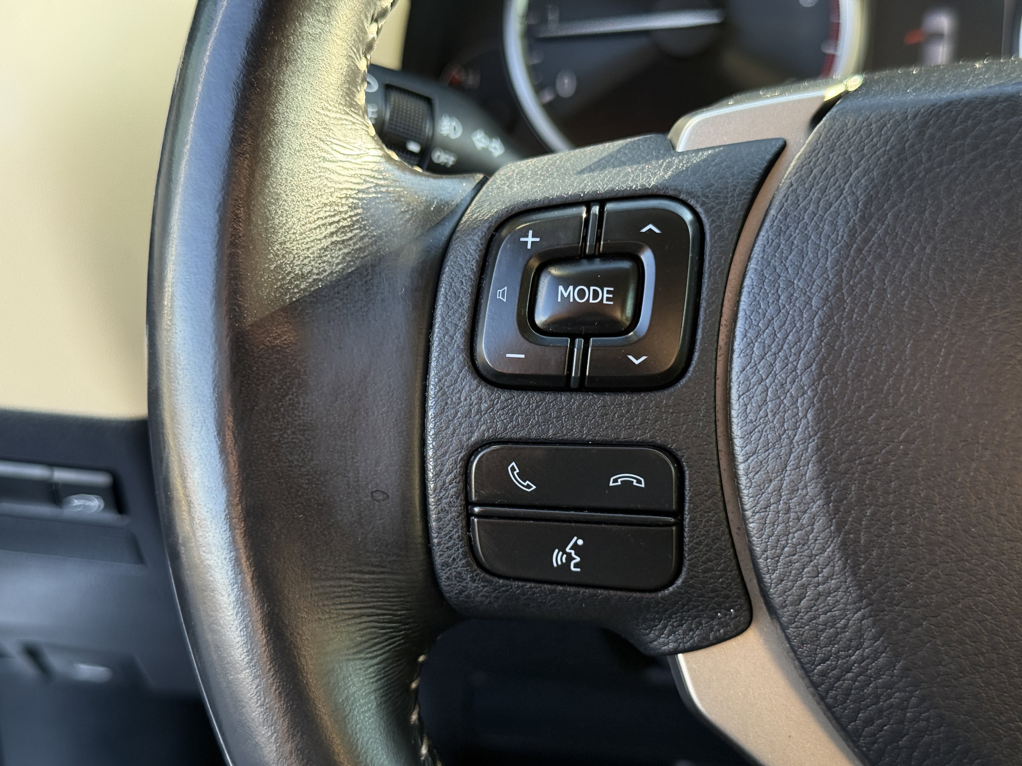 Used 2016 Lexus NX 200t FWD image 17