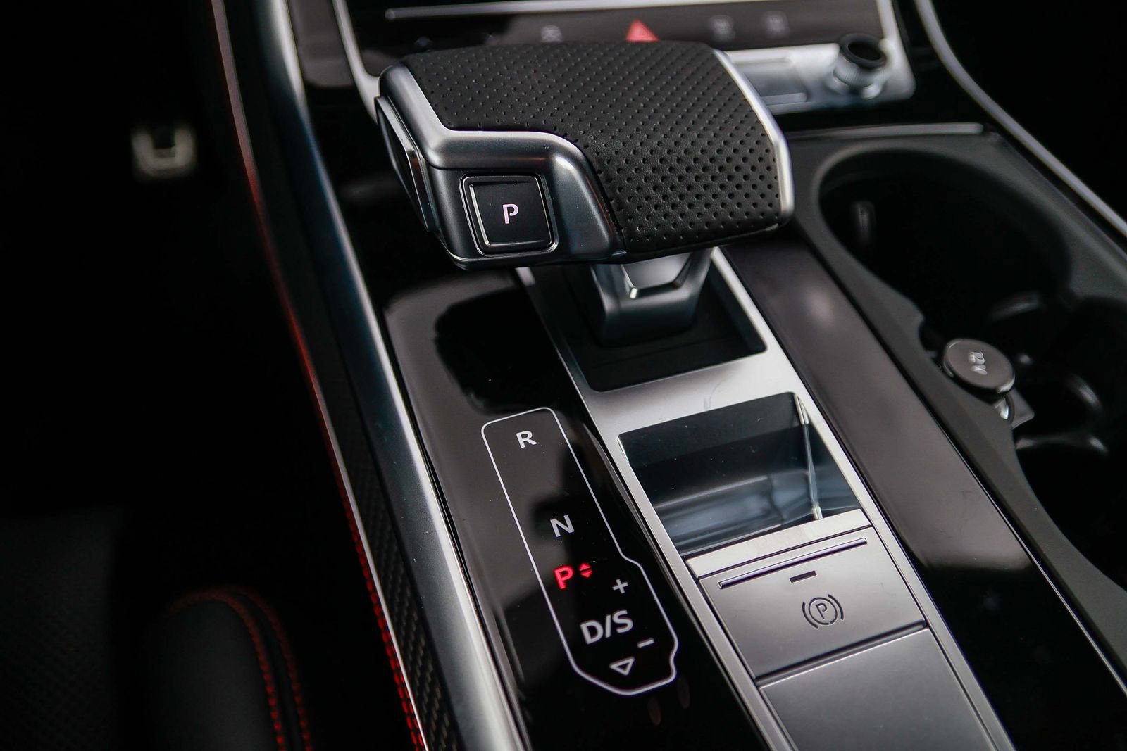 New 2026 Audi RS Q8 performance image 25