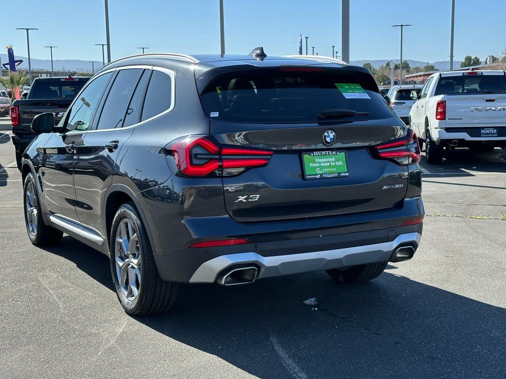 Used 2024 BMW X3 xDrive30i image 4