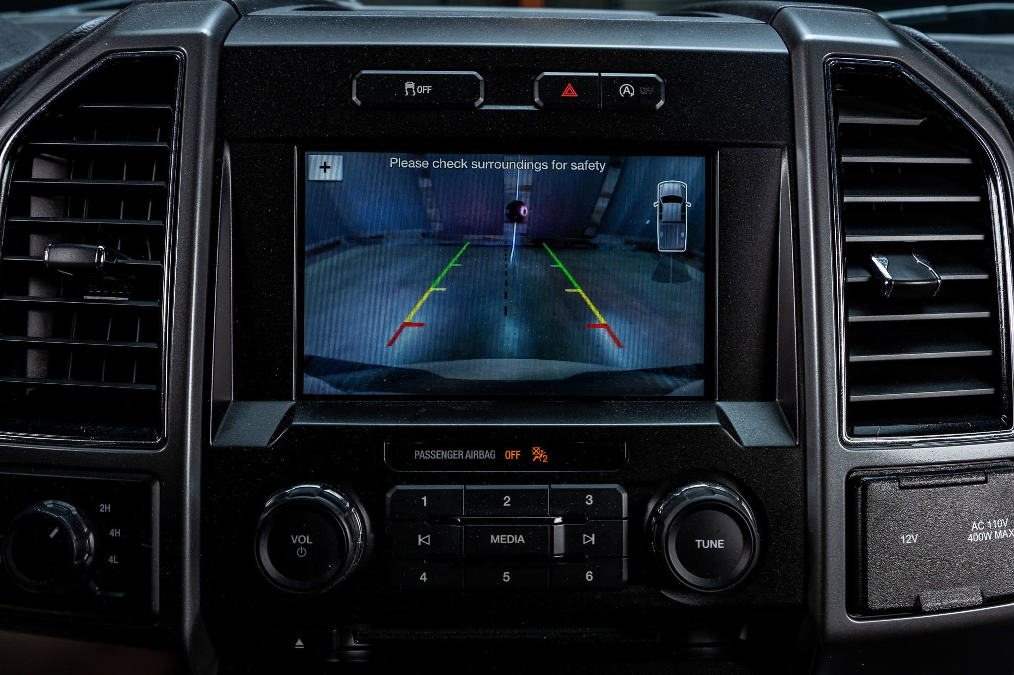 Used 2018 Ford F150 XLT w/ Equipment Group 302A Luxury image 23