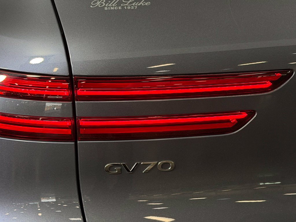 Used 2026 Genesis GV70 2.5T Sport Prestige AWD/4WD image 12