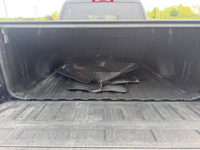 Used 2017 GMC Sierra 1500 SLE w/ Suspension Package, Off-Road AWD/4WD image 8