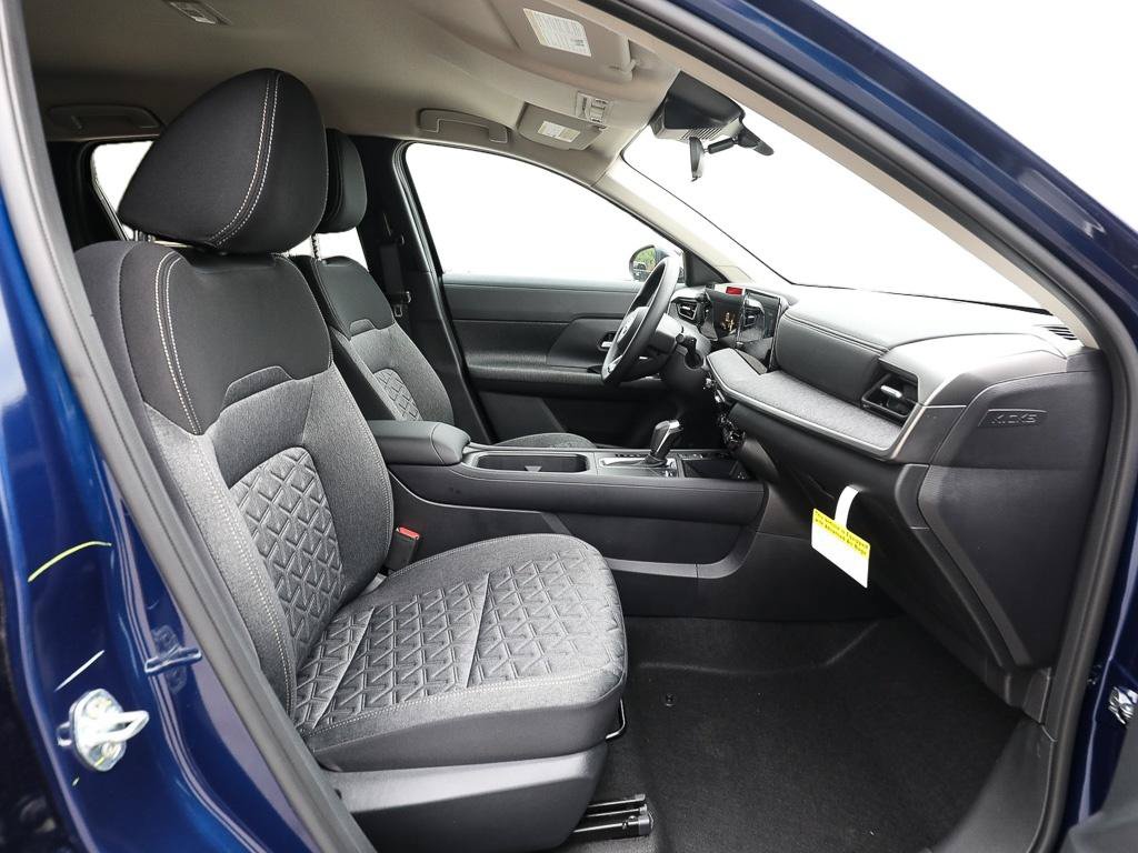 New 2026 Nissan Kicks SV w/ Cold Weather Package AWD/4WD image 18