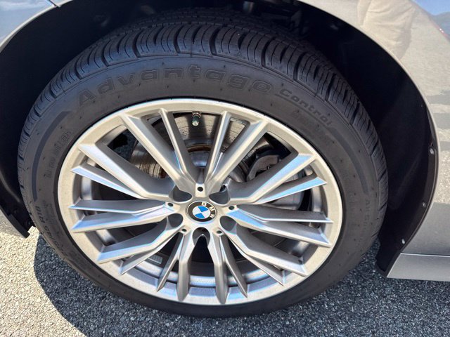 Used 2023 BMW 330i xDrive Sedan w/ Driving Assistance Package AWD/4WD image 13