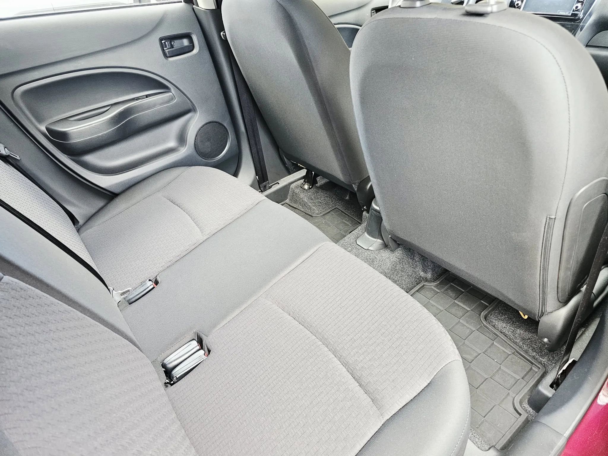 Used 2020 Mitsubishi Mirage ES image 12