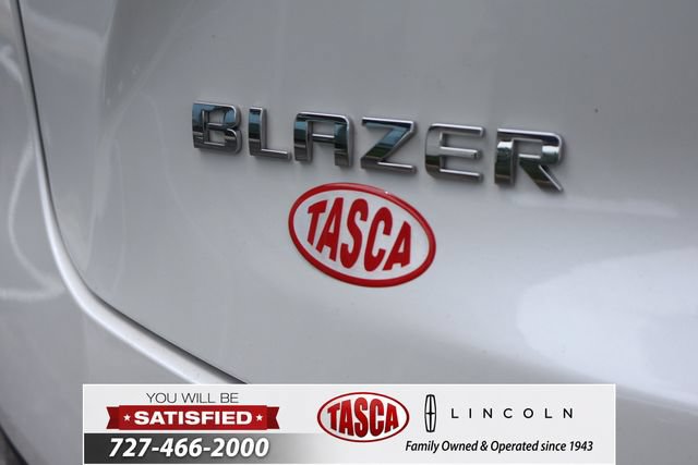 Used 2024 Chevrolet Blazer Premier w/ Enhanced Convenience Package FWD image 7