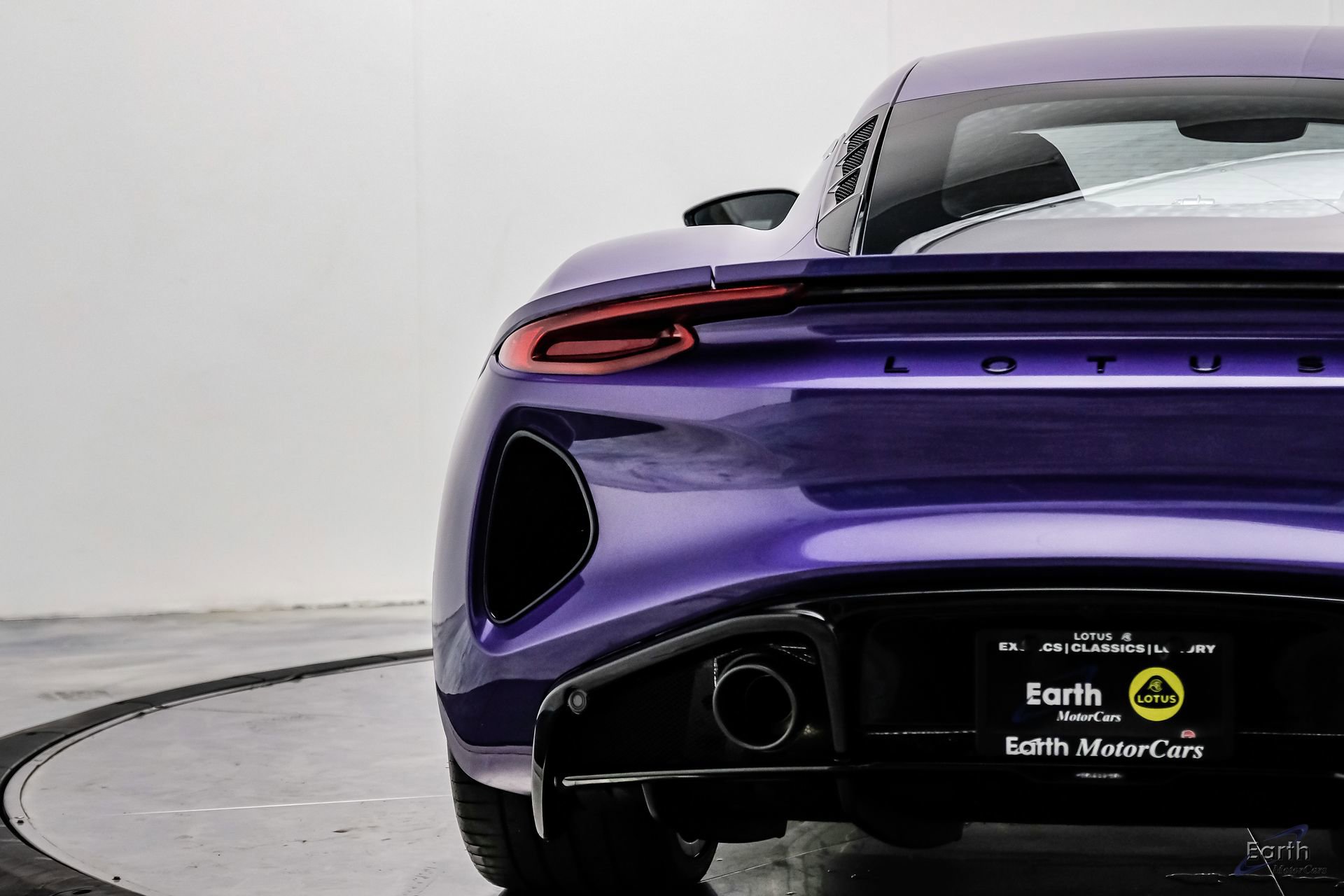 New 2026 Lotus Emira V6 SE RWD image 17