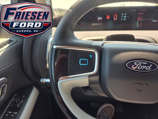 Used 2025 Ford Expedition Platinum w/ Driver's Package AWD/4WD image 15