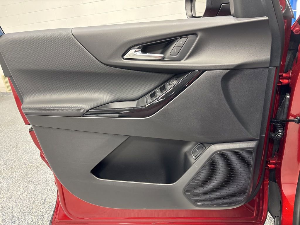 New 2026 Chevrolet Equinox LT w/ Convenience Package II image 14