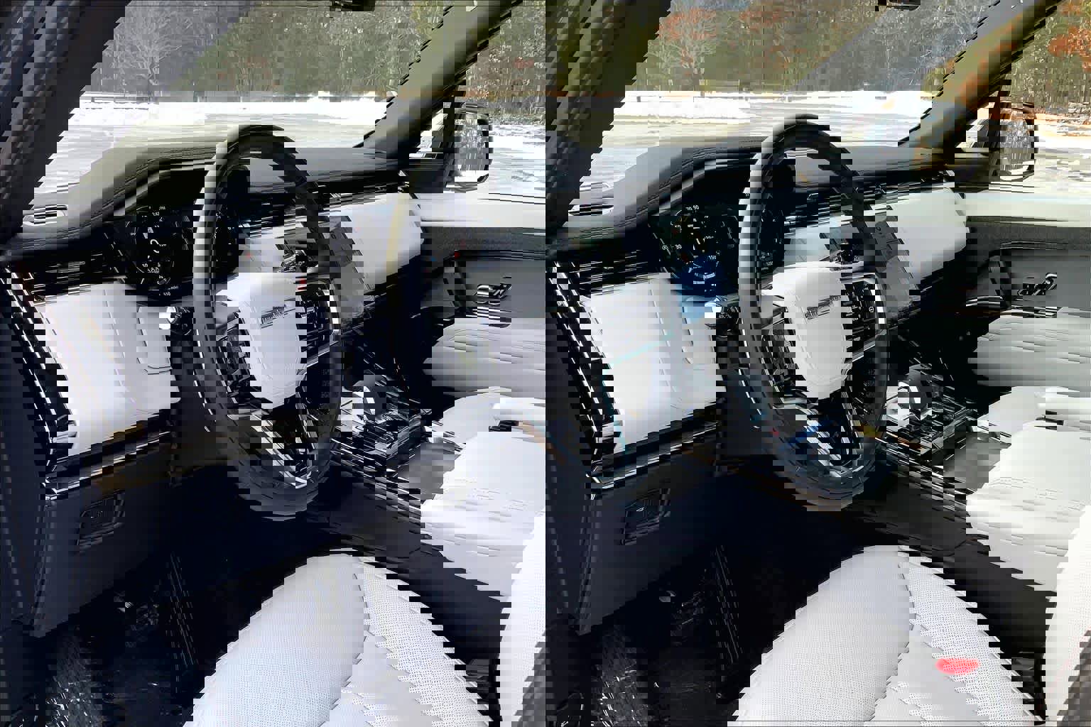 Used 2025 Land Rover Range Rover Sport SE image 16