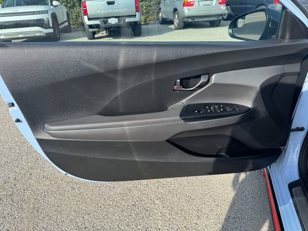 Used 2019 Hyundai Veloster N N w/ Performance Package image 11