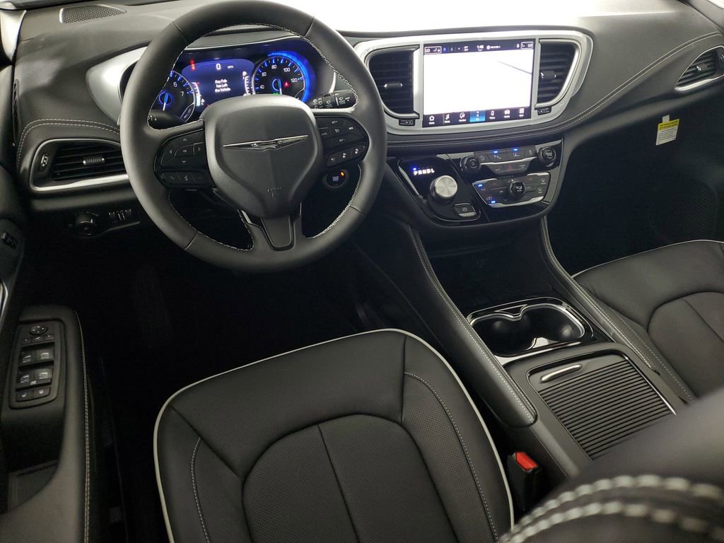 New 2026 Chrysler Pacifica Limited w/ S Appearance Package image 17