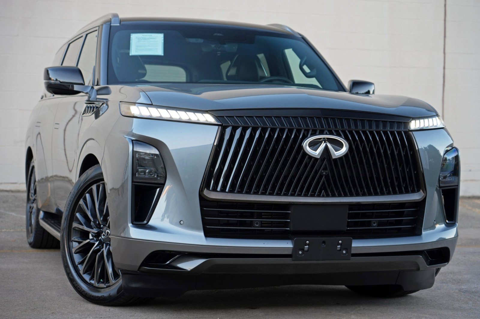 Used 2025 INFINITI QX80 Autograph AWD/4WD image 4