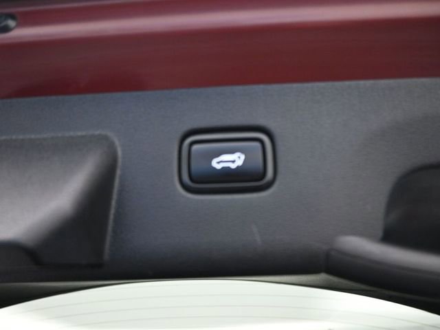 Used 2023 Kia Sportage SX image 9