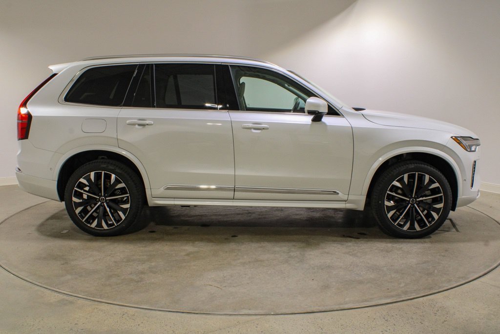 New 2026 Volvo XC90 B6 Ultra w/ Protection Package AWD/4WD image 6